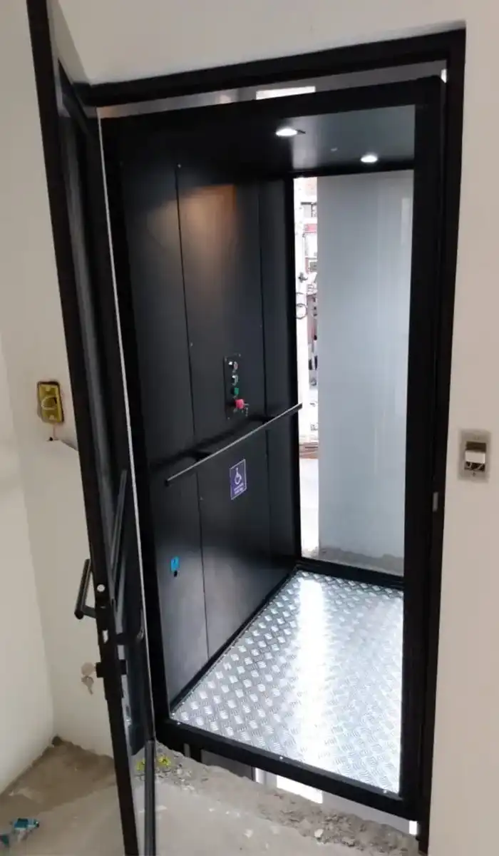 plataforma-cabinada-portas-pavimento-04